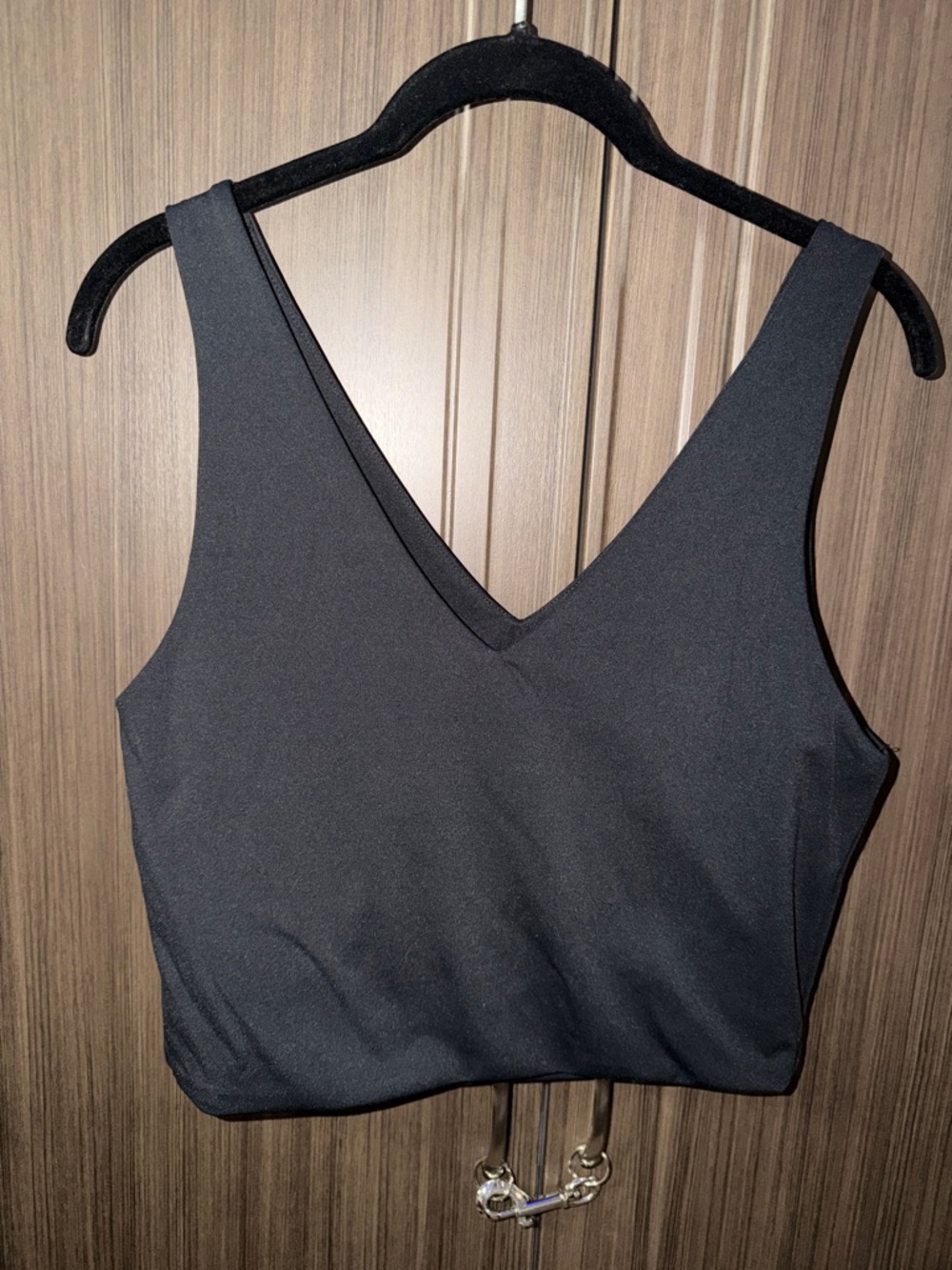 Forever 21 Black V-Neck Sleeveless Crop Top - Sleek Black